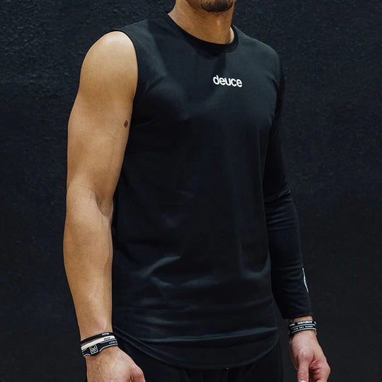 DEUCE ONE ARM SLEEVE PERFORMANCE SHIRT | BLACK